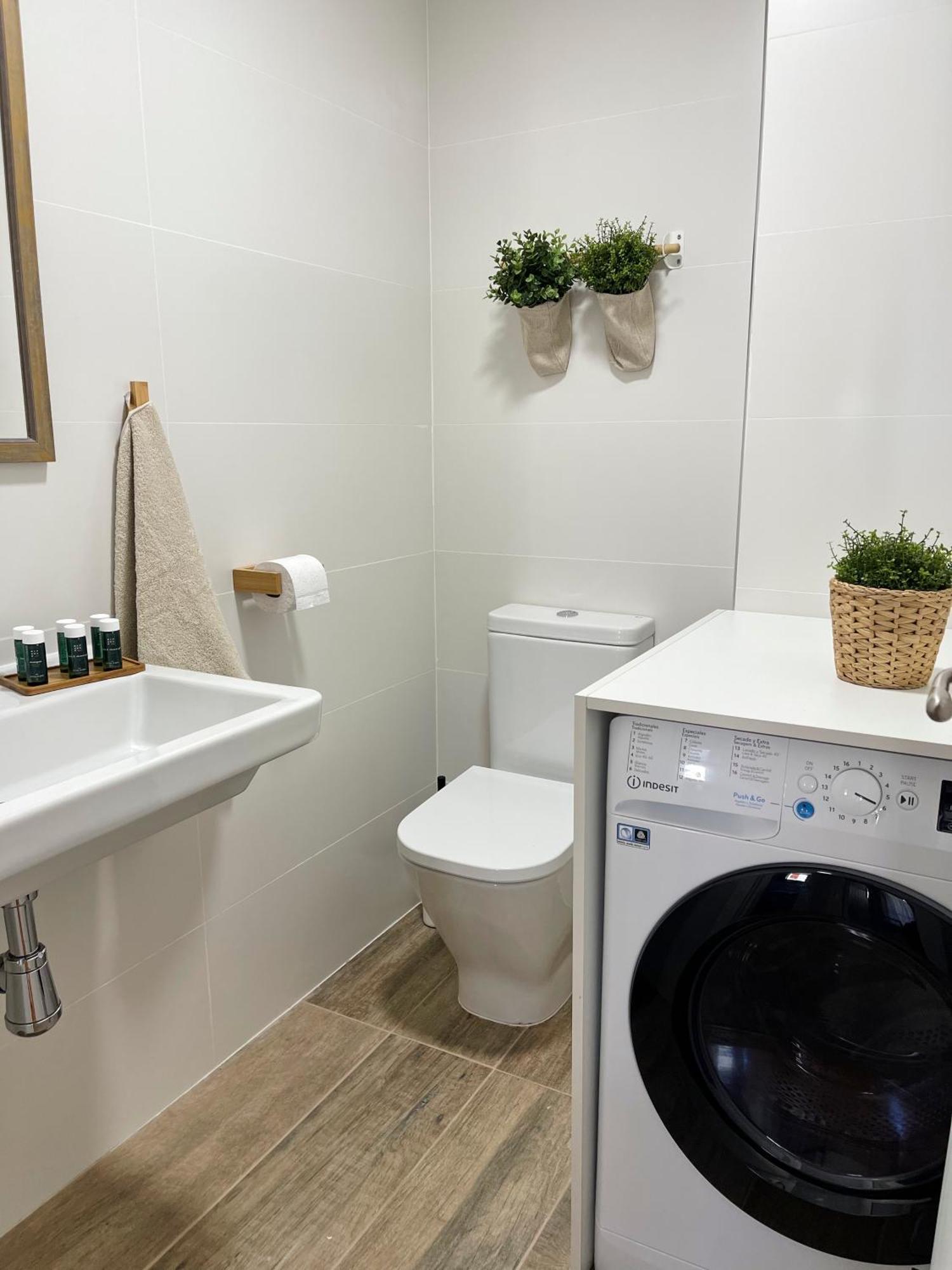 Apartamento Familiar En El Centro De Benasque Con Terraza Екстериор снимка